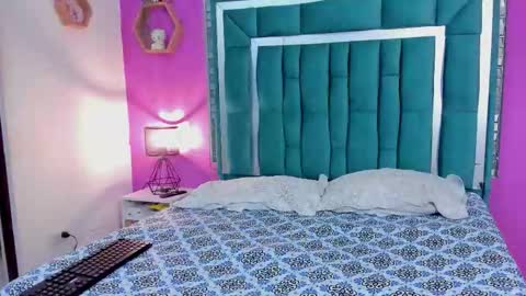 Tina online show from March 4, 8:26 pm