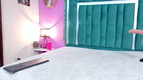 Tina online show from July 25, 2:18 am