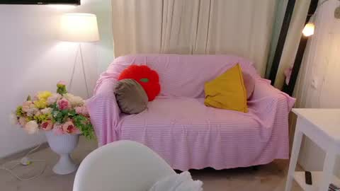 tinasiner online show from July 28, 7:39 pm