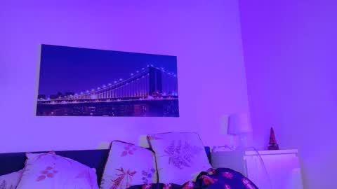 tinkerbell822 online show from September 10, 8:14 am