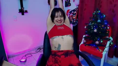 I AM BELLA  ----------- follow my  IG  TINNS 69 online show from December 18, 1:26 am