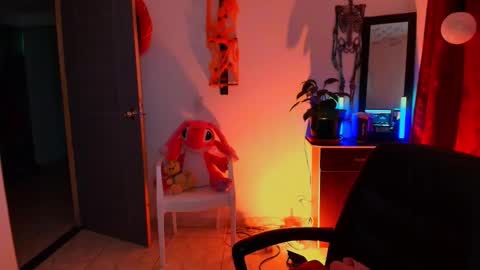 I AM BELLA  ----------- follow my  IG  TINNS 69 online show from October 10, 1:43 am