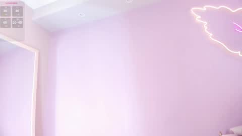 Snapshot of tinnymonroe chatting on October 19, 5:15 pm Tinny online show from October 19, 5:15 pm