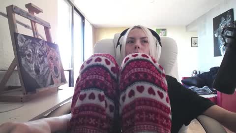 stage Kylie Sinner  brand CLITBAIT online show from November 2, 12:41 pm