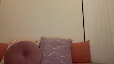 Snapshot of tinytittytia chatting on September 17, 4:43 am Tia online show from September 17, 4:43 am