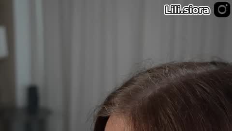 Lili online show from March 12, 1:14 pm