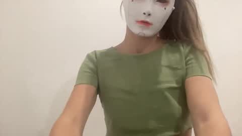 Tinks online show from October 31, 7:29 pm