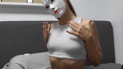 Tinks online show from October 20, 10:24 pm