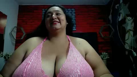 Snapshot of tistmature chatting on February 25, 2:15 pm TISTMATURE online show from February 25, 2:15 pm
