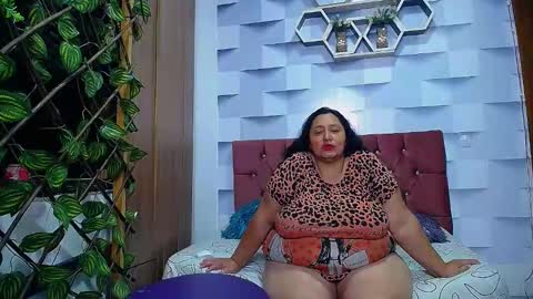 Snapshot of tistmature chatting on September 15, 2:03 pm TISTMATURE online show from September 15, 2:03 pm