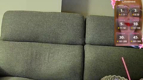 tittylandqc online show from March 11, 12:00 am