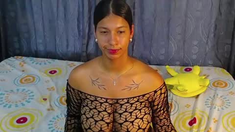 Adela y juan online show from June 2, 10:00 pm