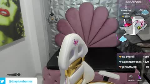 Snapshot of toky_doll chatting on January 13, 6:49 pm toky online show from January 13, 6:49 pm
