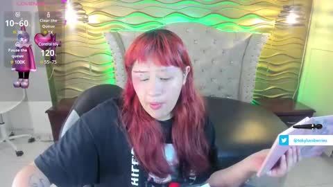 Snapshot of toky_doll chatting on March 5, 8:12 pm toky online show from March 5, 8:12 pm