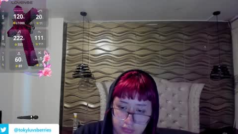 Snapshot of toky_doll chatting on January 3, 7:18 pm toky online show from January 3, 7:18 pm