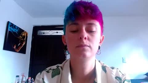 Blue online show from May 22, 7:23 pm