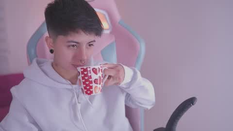 Blue  online show from November 26, 1:34 pm