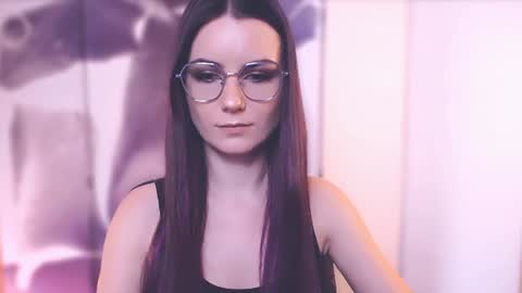 Elizabeth online show from January 19, 6:10 pm