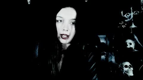 toxicdomme online show from July 6, 5:15 pm