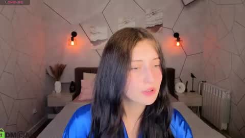 tracey_gill online show from July 14, 10:21 am