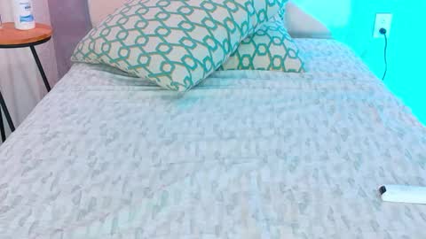 Snapshot of tracielowe_w chatting on October 12, 5:54 am tracielowe_w online show from October 12, 5:54 am