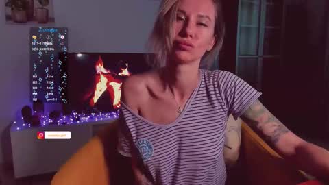 Snapshot of trafka_murafka chatting on September 25, 6:06 pm Hey my name is Kiri Kiri online show from September 25, 6:06 pm