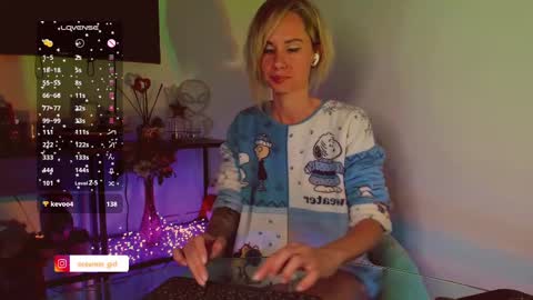 Snapshot of trafka_murafka chatting on February 10, 9:47 pm Hey my name is Kiri Kiri online show from February 10, 9:47 pm
