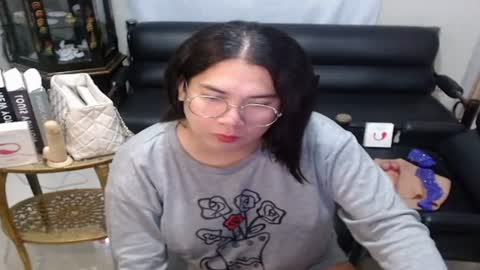 travelergirl online show from July 13, 10:43 pm