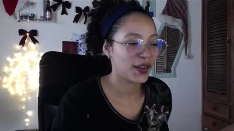 Emily online show from December 4, 5:00 pm