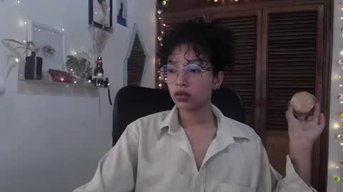 Emily online show from February 25, 5:40 pm