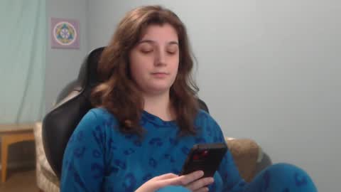 TreeJeanne online show from March 11, 2:42 am