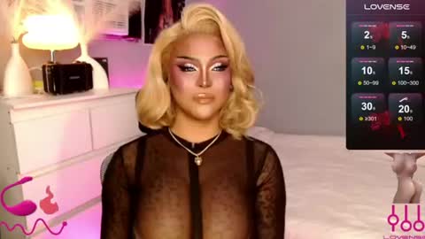Jade online show from July 19, 1:35 pm