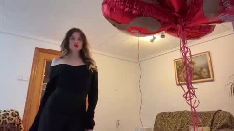 Tina online show from February 14, 8:33 pm