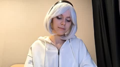 Alice online show from October 24, 6:48 pm