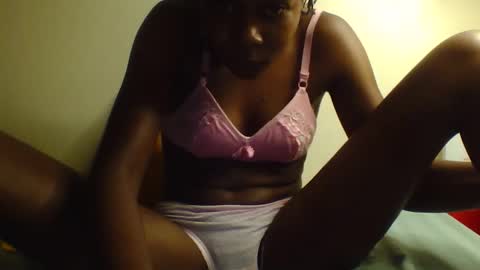 tresyamber online show from May 11, 2:57 am