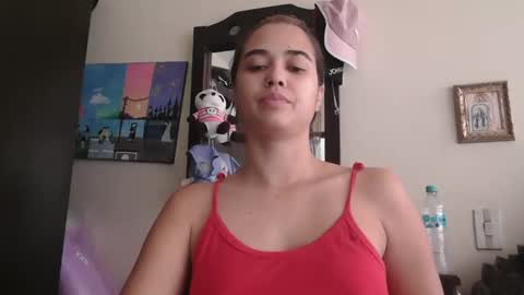 triana_bell online show from March 12, 4:42 pm
