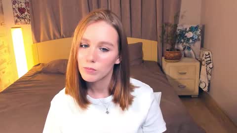 Snapshot of trinahillier chatting on October 14, 6:32 pm Bubbles online show from October 14, 6:32 pm