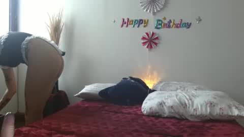 Snapshot of trinitysecrets chatting on December 12, 7:59 pm trinitysecrets online show from December 12, 7:59 pm