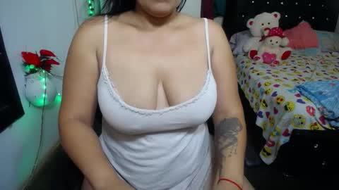 Snapshot of trisha_bai chatting on September 29, 12:49 am Trisha online show from September 29, 12:49 am