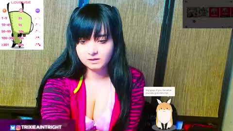 Snapshot of trixiedoescamcam chatting on October 20, 9:51 pm trixiedoescamcam online show from October 20, 9:51 pm