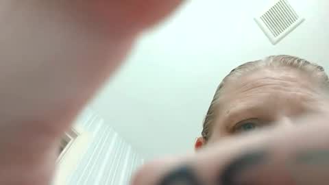 trublonde39 online show from November 29, 5:17 pm