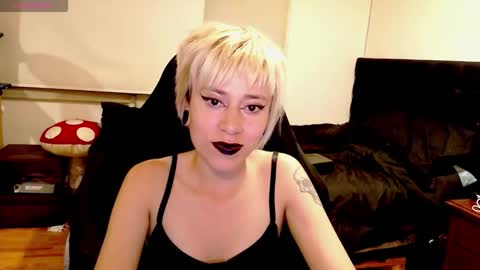 Snapshot of tryp666 chatting on September 20, 3:49 am Cait online show from September 20, 3:49 am