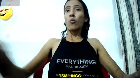 Snapshot of tsmilingg chatting on September 20, 1:27 am Dulce online show from September 20, 1:27 am