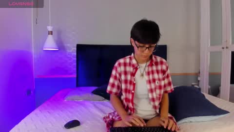 Snapshot of tsuki_maru chatting on September 11, 8:42 pm Maru online show from September 11, 8:42 pm