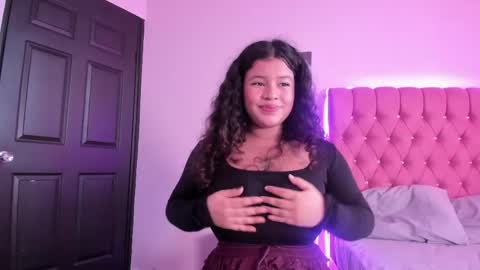 Curlina online show from May 5, 12:19 pm