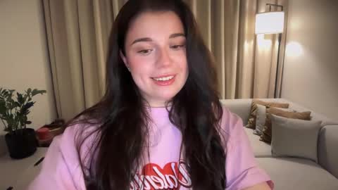 Ariana online show from June 8, 9:03 pm