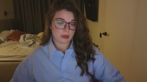 Ariana online show from November 22, 8:55 pm