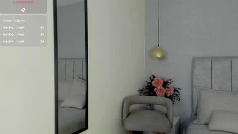 tutu_milf online show from April 10, 7:31 pm