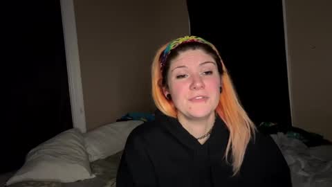 twitchinwhore online show from February 13, 4:54 am