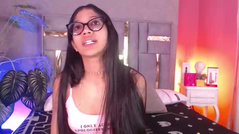 tyla_ks online show from October 30, 7:37 pm